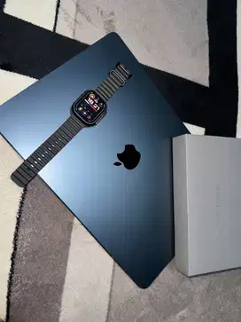 MACBOOK M3 16/521 15 INCH IBOX + APPLE WATCH ULTRA 49MM IBOX