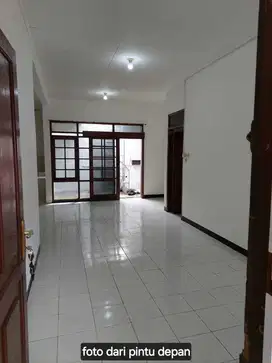 Dijual & Disewa Rumah Taman Holis Indah Mainroad
