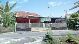 Rumah Bagus Luas 188m² dekat SMK Adi Sumarmo