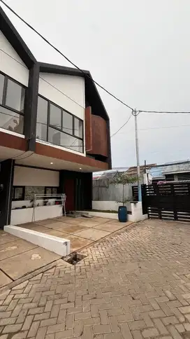 Rumah 3 kamar tidur mewah akses toll jatiasih bebas banjir