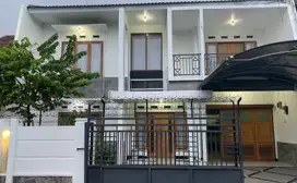 TURUN HARGA Rumah Mewah 2 Lantai dekat kawasan Suhat Kota Malang