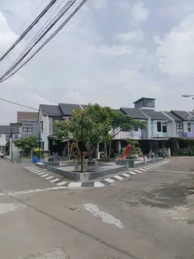 TURUN HARGA ! DIJUAL RUMAH MURAH DALAM CLUSTER CISARANTEN