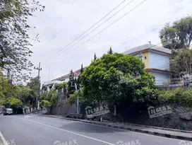 HOTEL. DIJUAL DI BATU, NOL. JALAN, VIEW ISTIMEWA DEKAT ALUN ALUN