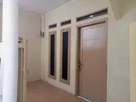Kontrakan 2 Kamar di Tanjung Barat Lama – Harga Terjangkau!