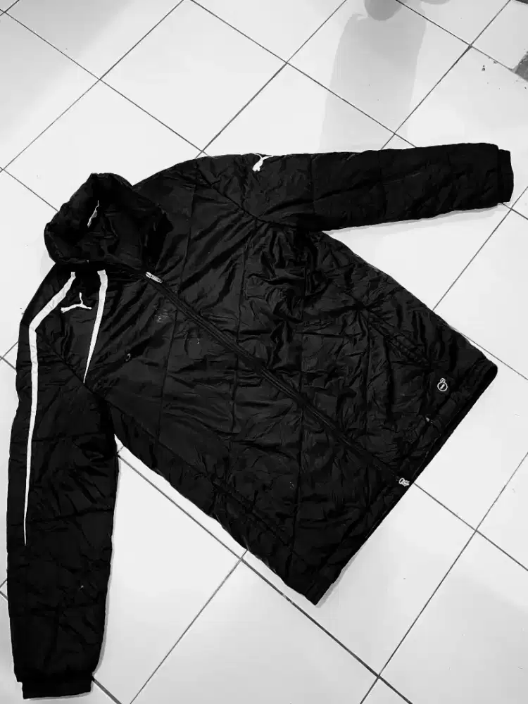 forsale jaket semi puffer puma