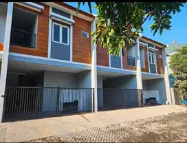 Rumah Kos 2 Lantai Murah Minimalis Omset 10 JT Jambangan Surabaya