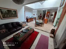 Rumah dijual di Komplek Alamanda Dago Tubagus Ismail Dipatiukur