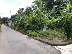Tanah dekat Jalan solo yogyakarta Sleman Kalasan