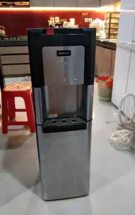 Dispenser merk Sharp