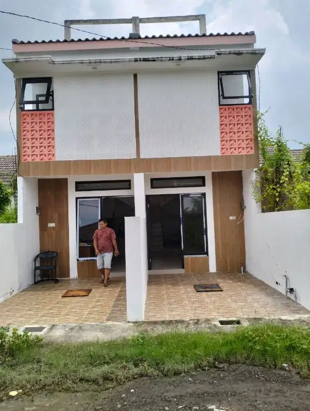 jual rumah baru 2lantai lokasi medayu utara rungkut surabaya