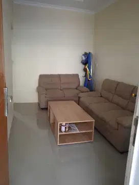 Termurah ! Turun Harga! Rumah 2 Lantai di Kelapa Molek Kelapa Gading