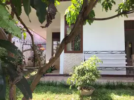 JUAL RUMAH VILLA DI CILEUNYI, TANAH LUAS, UDARA SEJUK BEBAS POLUSI