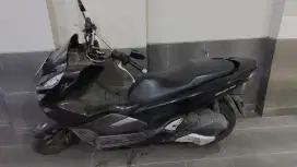 MOTOR PCX TAHUN 2018 PEMAKAIAN SENDIRI