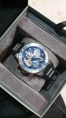 Jam tangan Crist verra