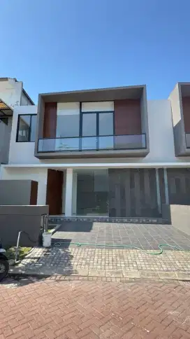 Dijual Rumah Baru Gress 3 Unit Private Cluster Dian Istana 4,7M Nego
