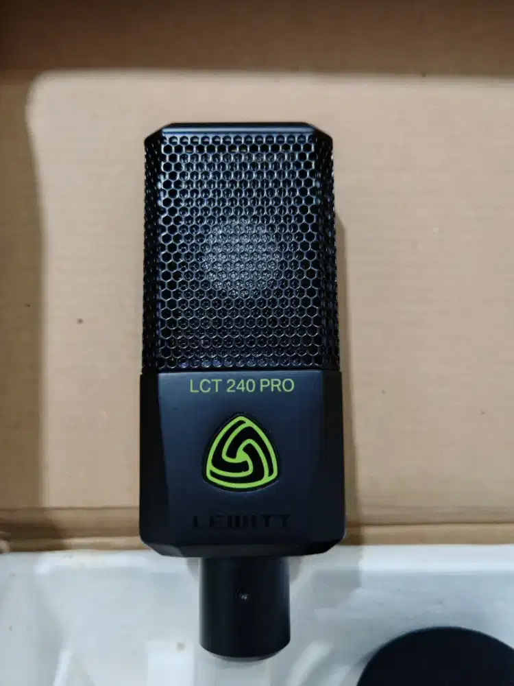 Mic Condensor Lewitt 240 Pro