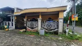 RUMAH HOOK SECOND SUDIANG SHM