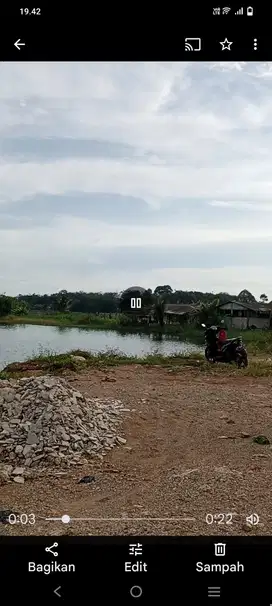 Dijual tanah ada danau dikelilingi perumahan strategis
