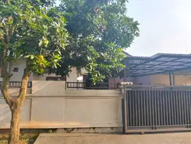 Dijual Rumah di Kencana Loka BSD