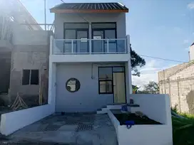 Rumah Estetik 2 Lantai 3 Kamar di Cihanjuang Dekat ke Cimahi