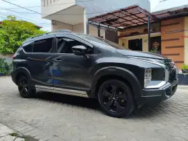 Xpander Croos Pemium Rockford BlackEdition