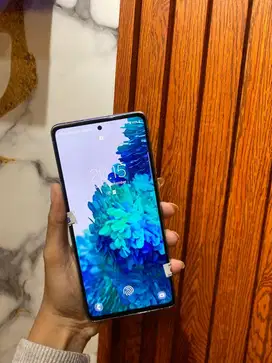 Samsung S20 FE  8/128 MURAH MINUS HANYA RETAK 1 HELAI