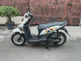 Honda Beat pop tahun 2015 mesin halus. Siap pakai