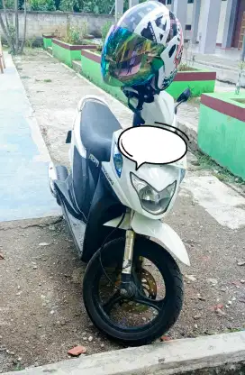 TT sama motor Batangan (CB, win boleh)