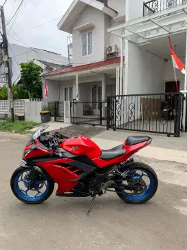 Jual Ninja 250fi SS lengkap, mulus pemakaian pribadi