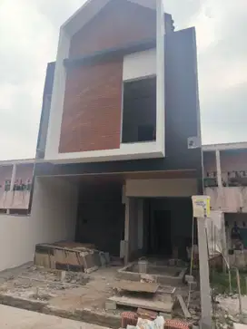 Rumah Scandinavian Bambu Apus Jakarta Timur