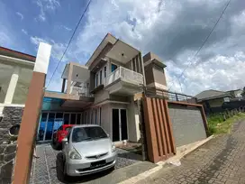 Villa Mewah Kolam Renang Indoor PLUS Perabot, Oro2 Ombo Batu