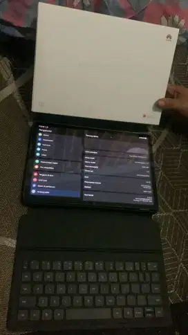 Huawei mate pad 11,5 2025

ram 6/128GB

Plus Keyboard

Fullset