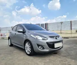 Mazda 2 AT Sports 2012 tangan pertama