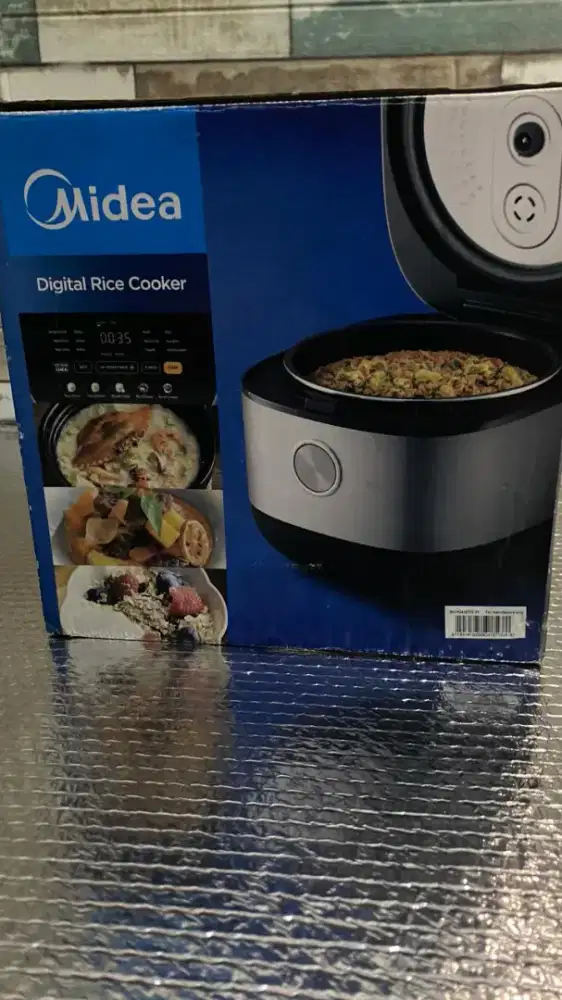 Midea Digital Rice Cooker 1.8L -MB-FS5021W - Non Stick Coating