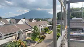 Rumah 2,5 Lantai View Gunung Di Rancamaya Golf Bogor