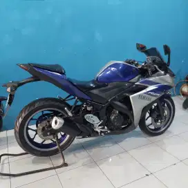 Yamaha R25 ABS 2015