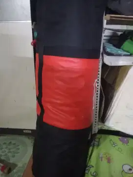 Samsak full isi dan sarung tangan boxer