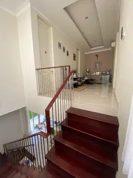 Rumah siap huni Cluster Windsor Hill (Long beach) pakuwon City