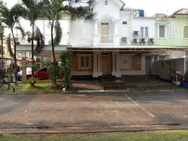 Dijual murah rumah mewah 2 Lt posisi hook di Raffles Hills