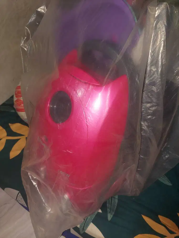 Vacum cleaner sharp pink
