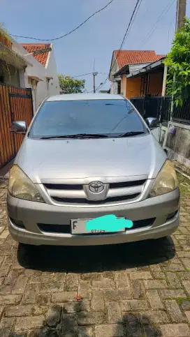 Toyota Kijang Innova 2007 Bensin