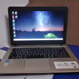 Laptop Asus VivoBook 14 X441MA