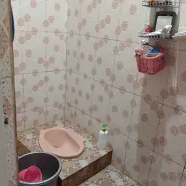 Rumah di perumnas Klender di jual murah