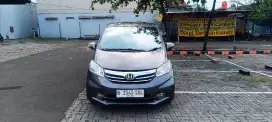 Honda Freed SD DB KM 68rb Dp 10jt