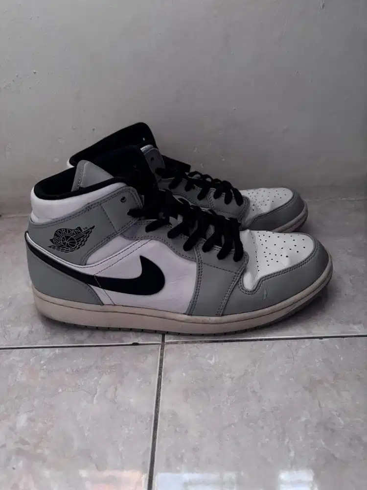 Nike Air Jordan 1 Mid Light Smoke Grey Original