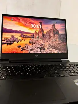 laptop gaming hp victus i5