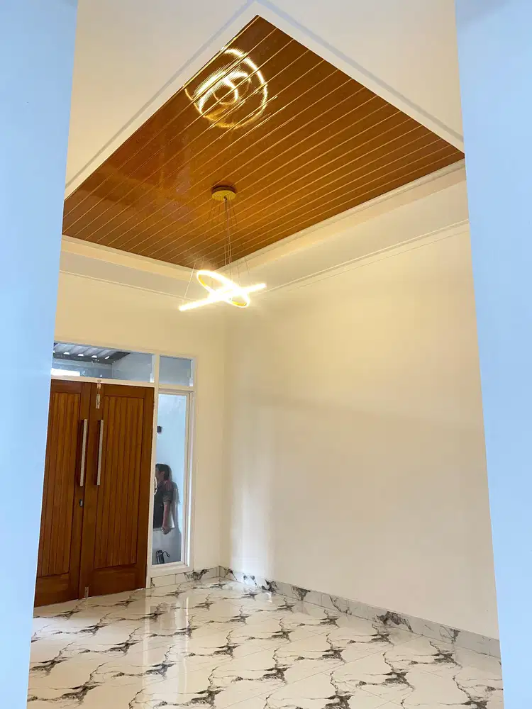 Jual rumah posisi hook baru renovasi di kranggan permai cibubur