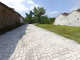 Dekat Samsat Sleman Tanah Jogja di Tempel Mangku Jalan Aspal