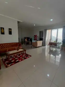 Disewakan rumah di cluster lotus sumarecon bekasi
