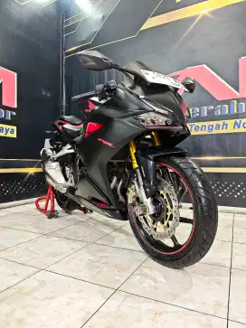 Cbr 250 RR abs black matte low km super 2017.Anugerah motor rungkut